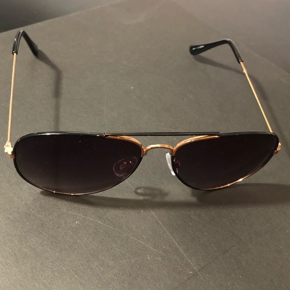 3 for 20‼️ Ardene sunglasses - Picture 2 of 3